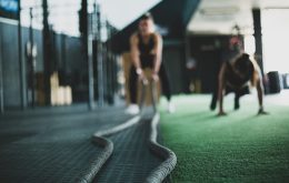 two person inside gym exercising